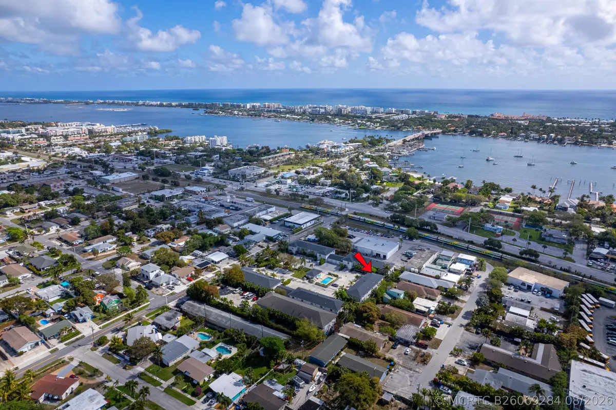 324 W Pine Street #11, Lantana, FL 33462 - #1