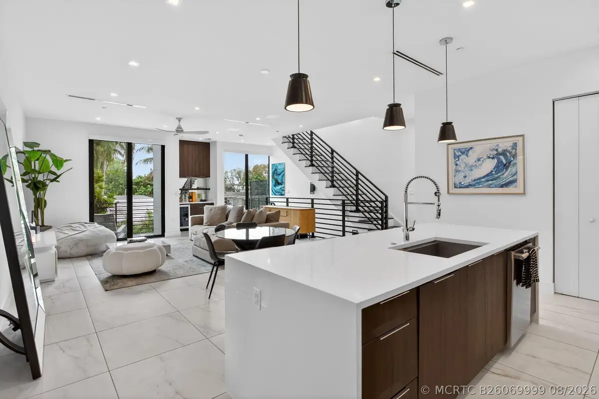 1044 N Victoria Park Road, Fort Lauderdale, FL 33304 - #1