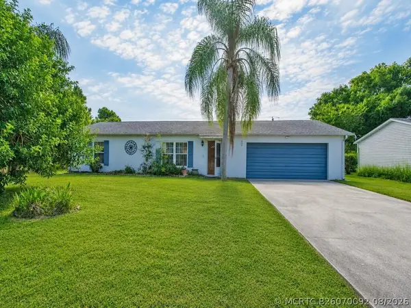 689 Caballero Avenue Se, Palm Bay, FL 32909