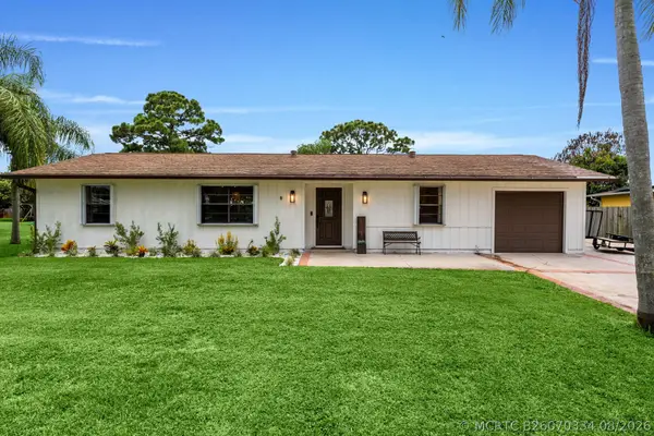 1292 SE Mendavia Avenue, Port St Lucie, FL 34952