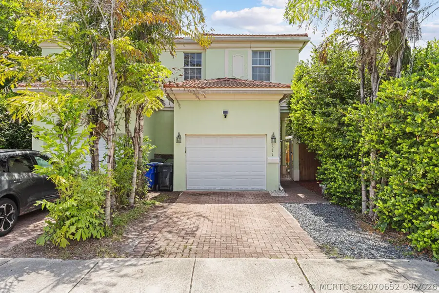 1323 NE 5th Terrace #1323, Fort Lauderdale, FL 33304 - #2