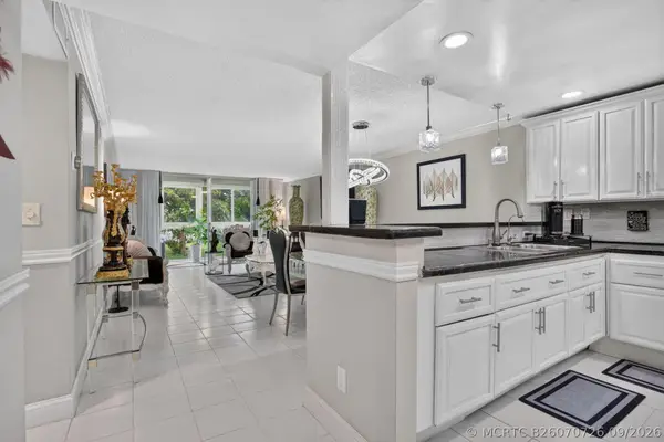 9201 Sunrise Lakes Boulevard #202, Sunrise, FL 33322