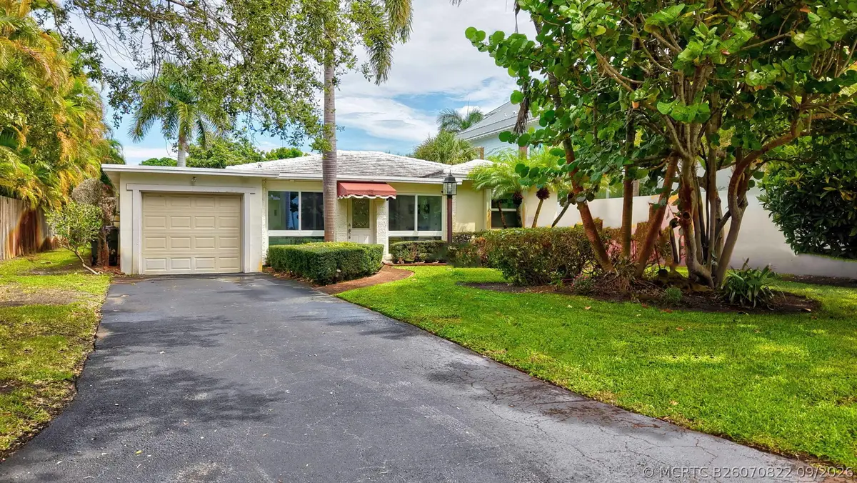 907 Bond Way, Delray Beach, FL 33483 - #1