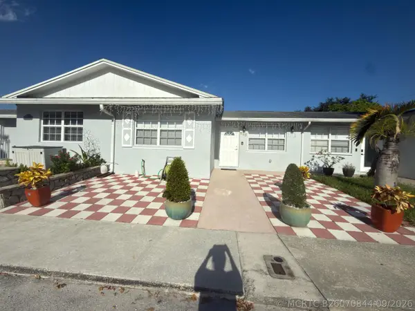 962 Sumter Road E, West Palm Beach, FL 33415