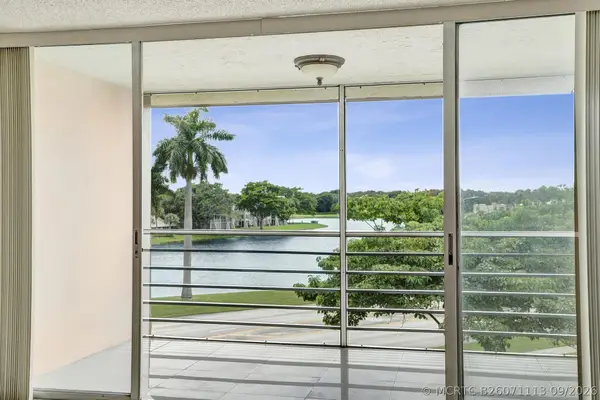 9480 Tangerine Place #402, Davie, FL 33324
