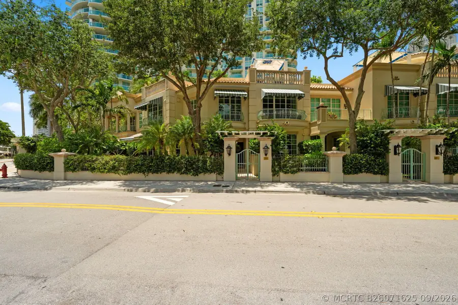411 N New River Drive E #V-2, Fort Lauderdale, FL 33301 - #2