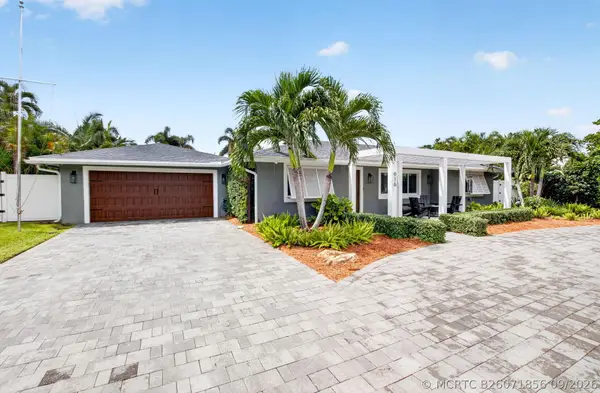 916 SW 36th Court, Boynton Beach, FL 33435