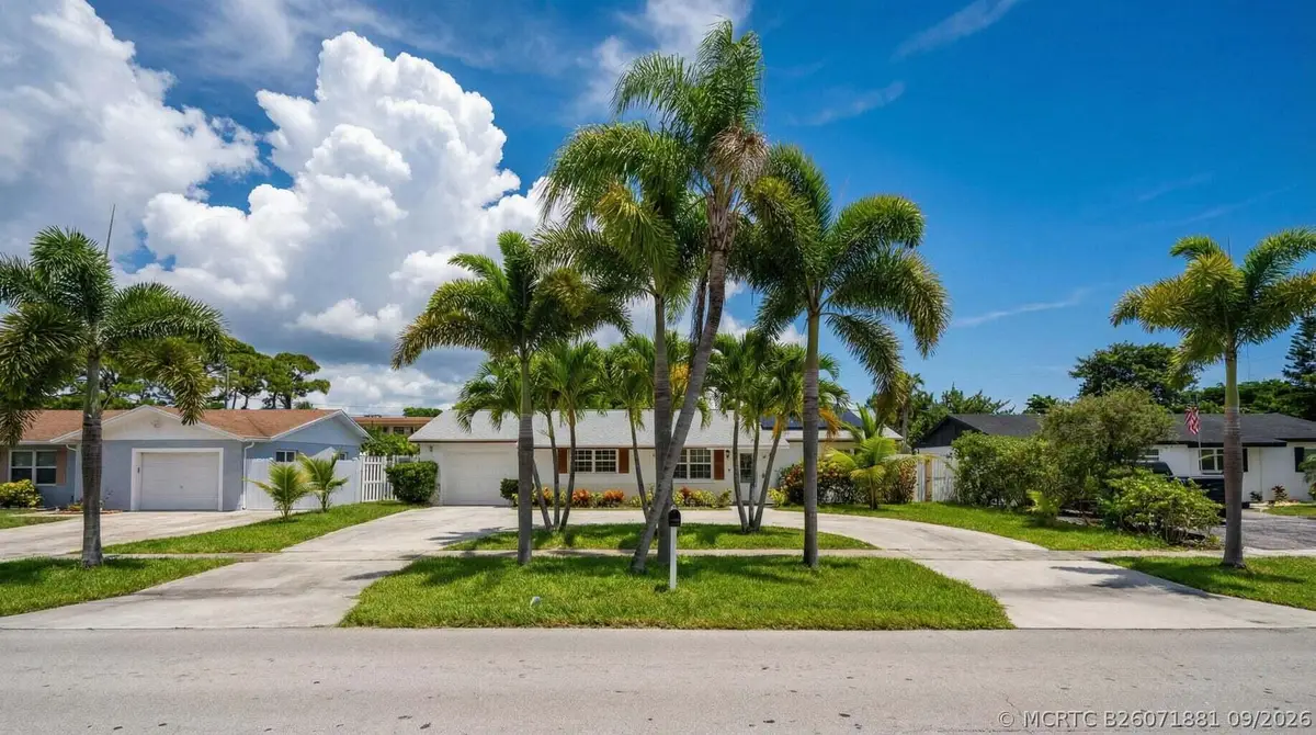 428 Alemeda Drive, Palm Springs, FL 33461 - #1