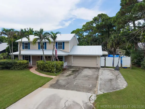 330 NE Town Terrace, Jensen Beach, FL 34957