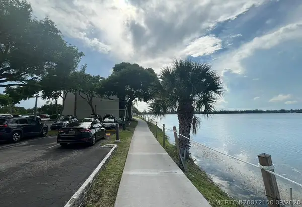 114 Lake Emerald Drive #401, Oakland Park, FL 33309