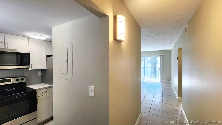 1501 Crescent Circle #D36, Lake Park, FL 33403 - #3