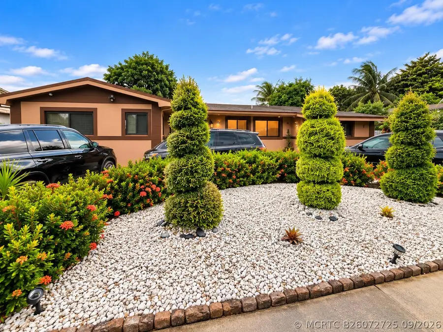 70 NE 174th Drive, North Miami Beach, FL 33162 - #2