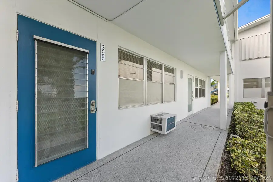 398 Tilford S, Deerfield Beach, FL 33442 - #2