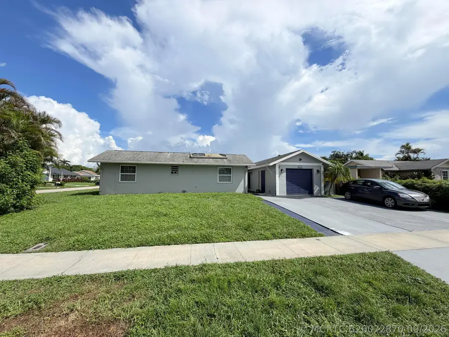 10431 Carmen Lane, Royal Palm Beach, FL 33411 - #2
