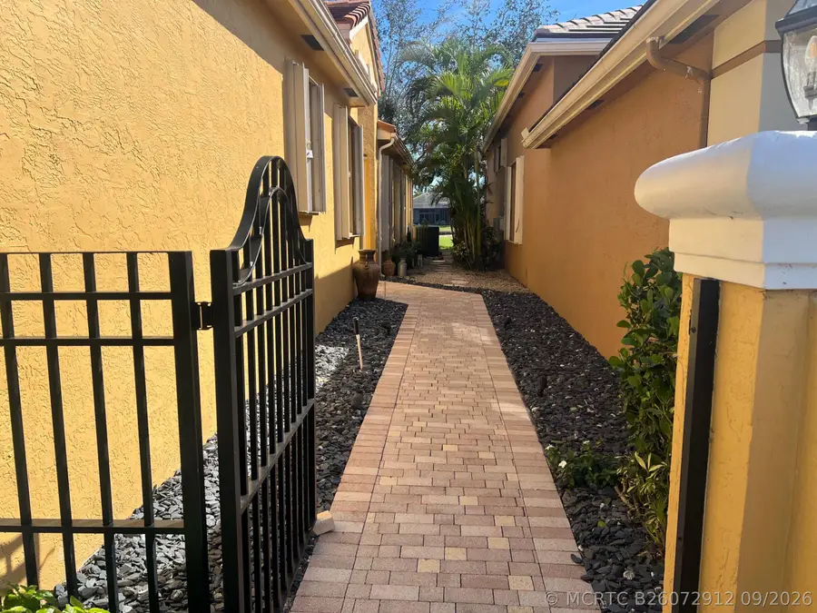 4194 Imperial Isle Drive, Lake Worth, FL 33449 - #2