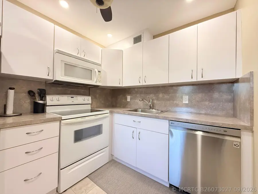 4015 Islewood D, Deerfield Beach, FL 33442 - #3