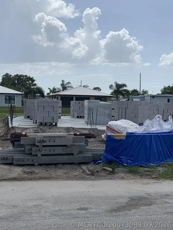 50 La Villa Way, Fort Pierce, FL 34951