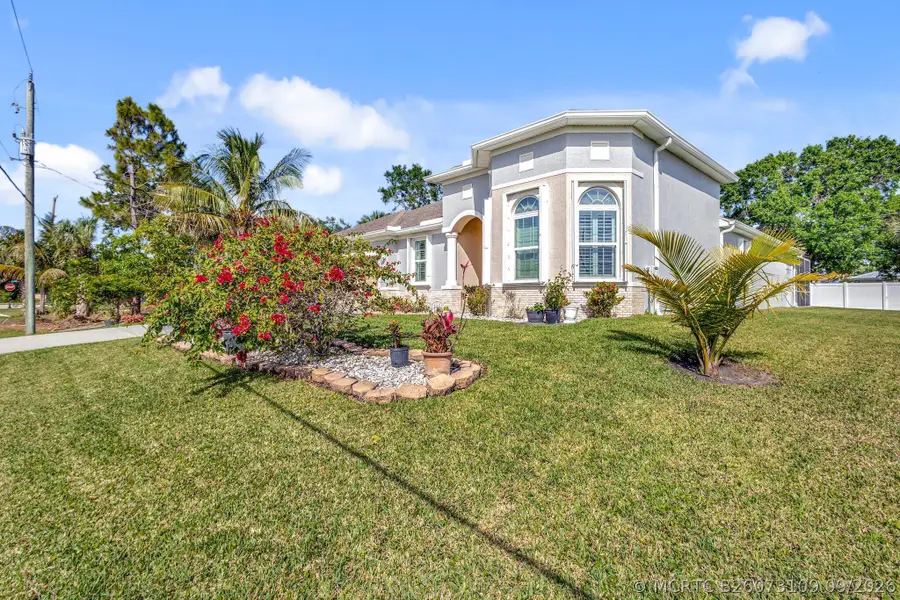 2621 SW Feather Terrace, Port Saint Lucie, FL 34953 - #2