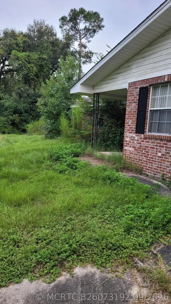 3335 Peanut Road, Cottondale, FL 32431