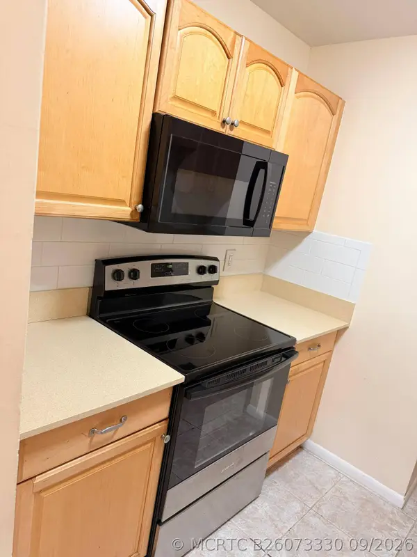 1020 Crystal Lake Drive #209, Deerfield Beach, FL 33064