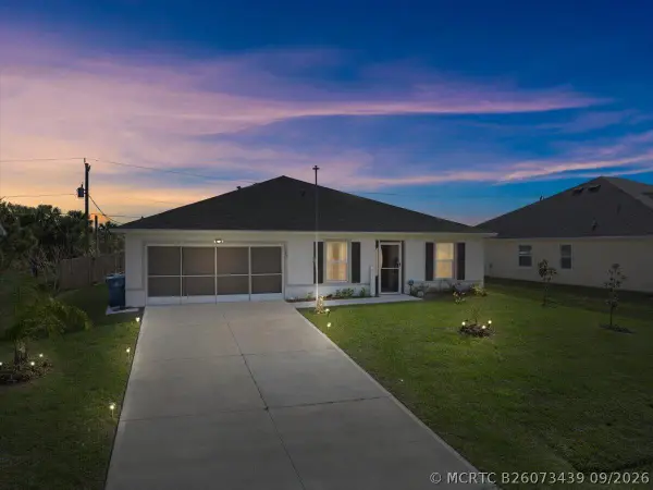 542 Mimosa Street Sw, Palm Bay, FL 32908