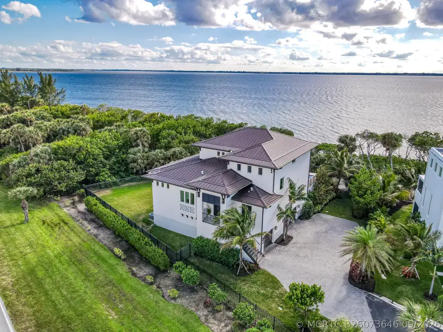 7683 Pelican Pointe Drive, Jensen Beach, FL 34957 - #2