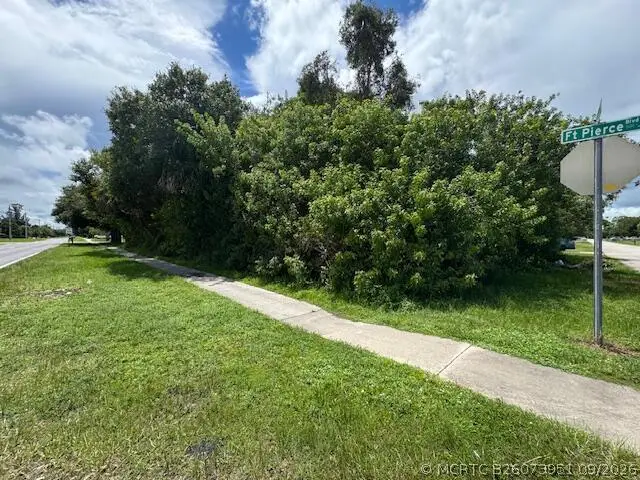 7701 Santana Avenue, Fort Pierce, FL 34951 - #2