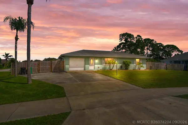 257 SW Thornhill Drive, Port St Lucie, FL 34984