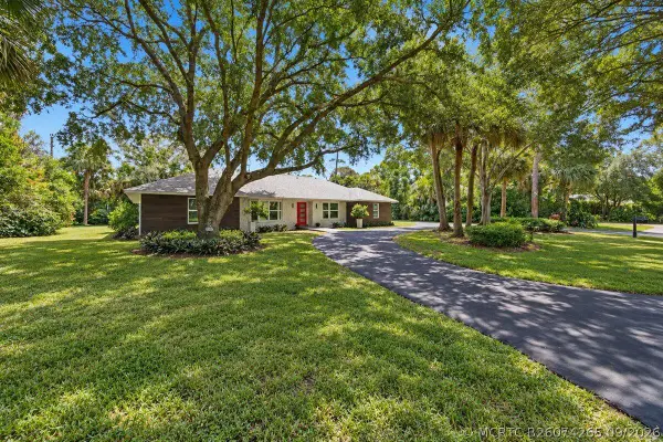 4384 2nd Square Sw, Vero Beach, FL 32968