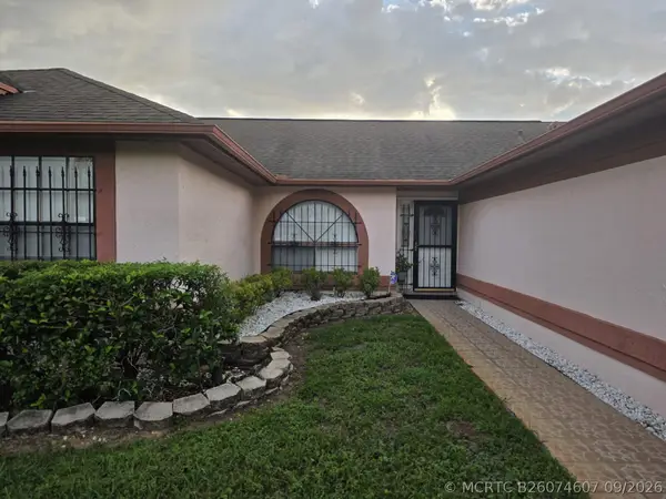 7413 Wade Meadow Court, Orlando, FL 32818