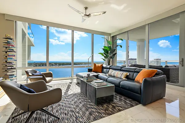2 Water Club Way #1604, North Palm Beach, FL 33408