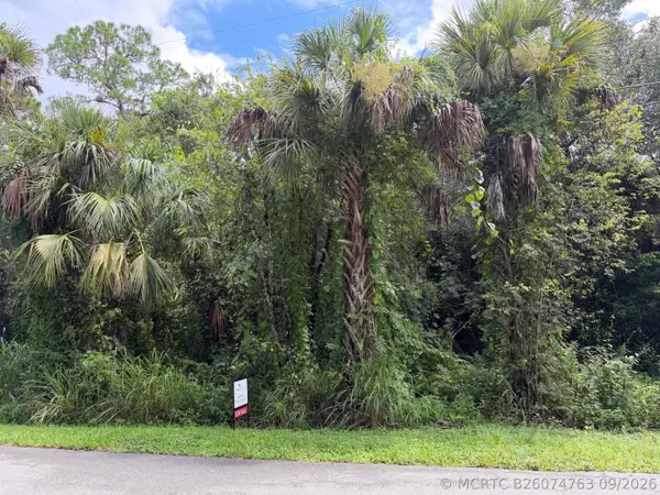 8008 Windswept Circle, Labelle, FL 33935