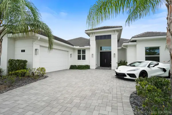 9315 SW Pinnacle Place, Port St Lucie, FL 34987