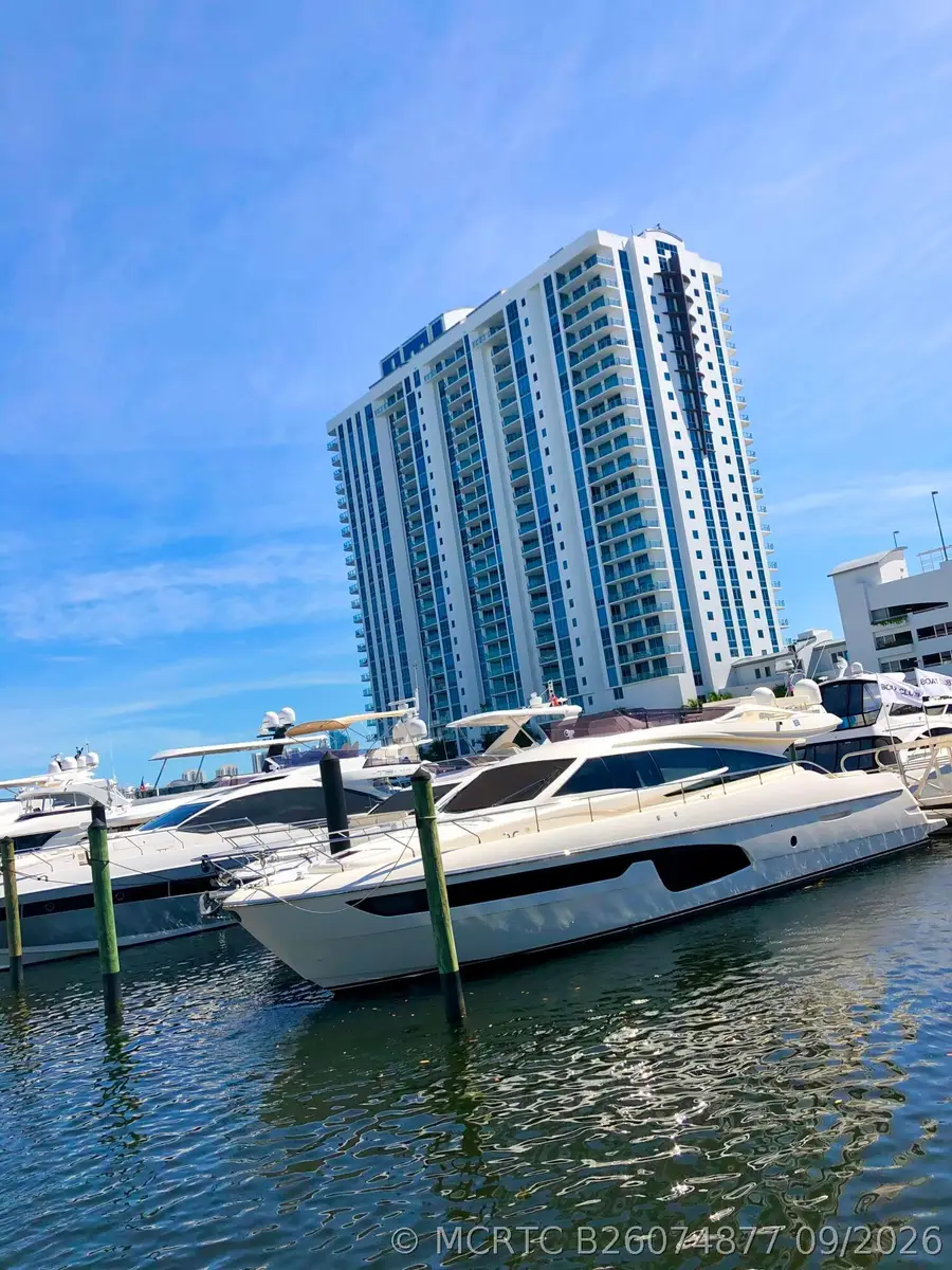 17111 Biscayne Boulevard #1903, North Miami Beach, FL 33160 - #3