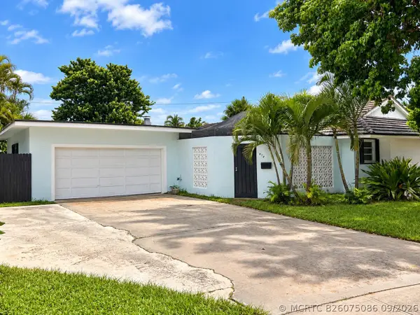 878 Fathom Court, North Palm Beach, FL 33408