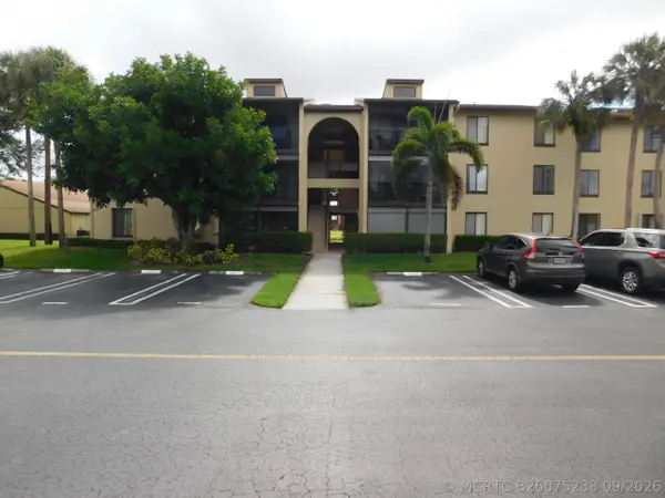 627 Sea Pine Way #A2, Greenacres, FL 33415