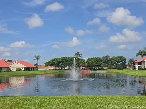 7852 Lexington Club Boulevard #B, Delray Beach, FL 33446