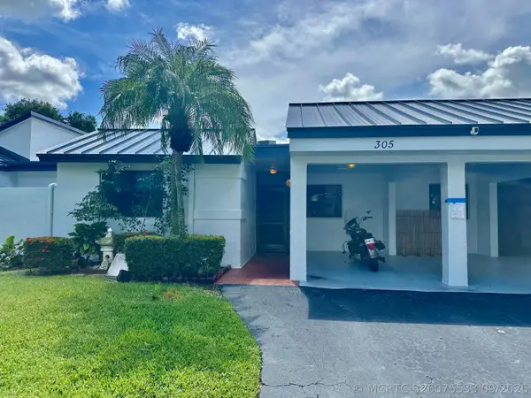 305 Lakeside Court, Sunrise, FL 33326