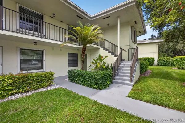 1701 Sabal Ridge Circle #D, Palm Beach Gardens, FL 33418