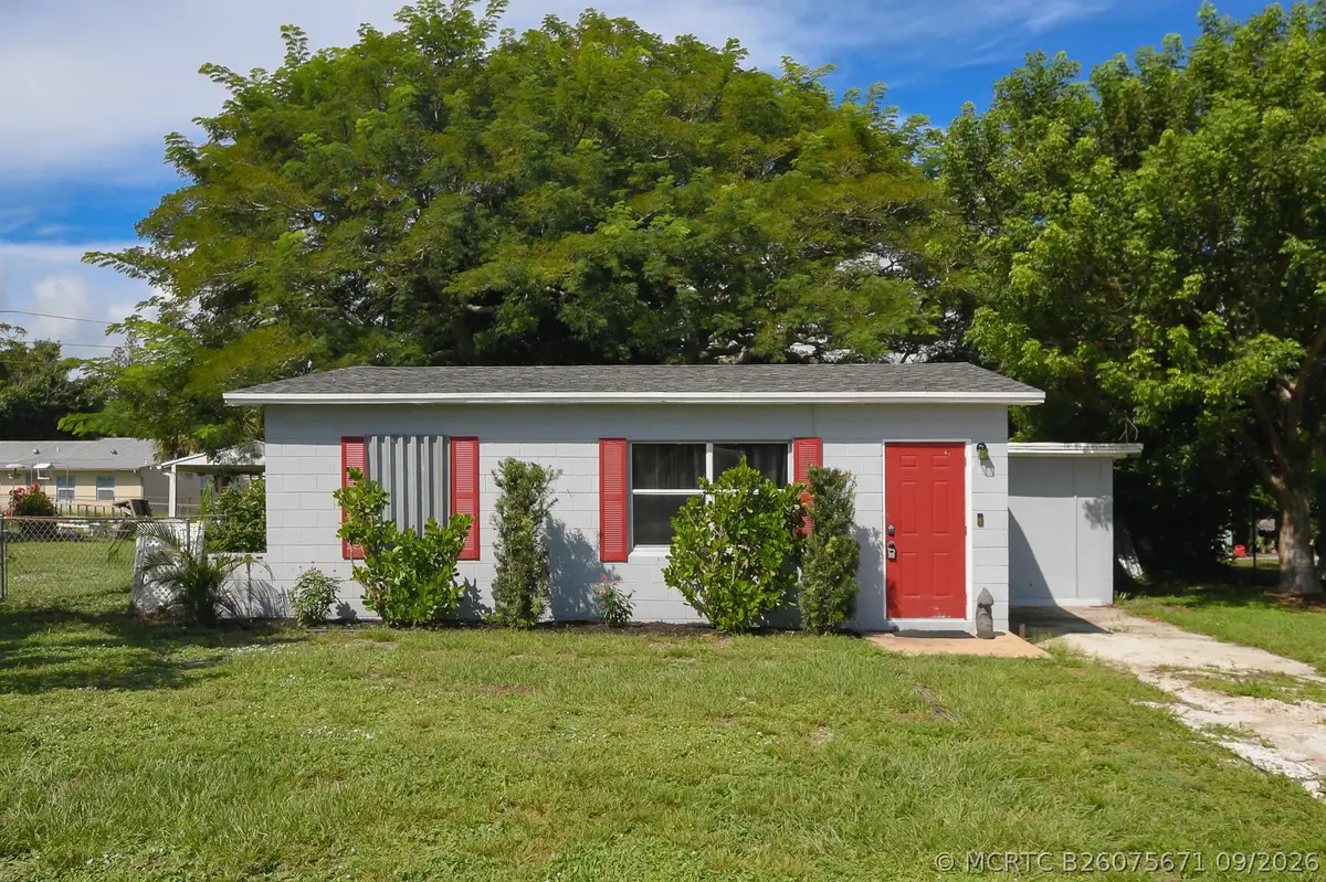 2405 3rd Avenue Se, Vero Beach, FL 32962 - #1