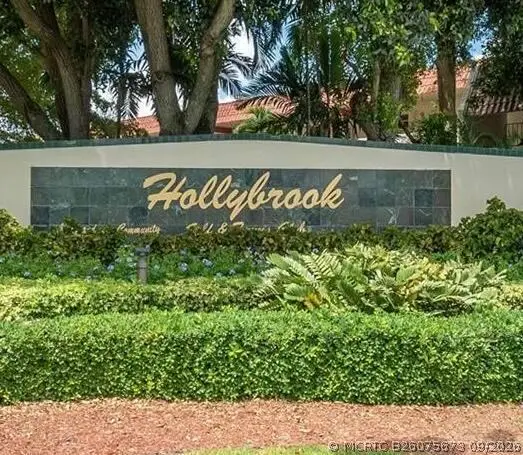 9410 N Hollybrook Lake Drive #302, Pembroke Pines, FL 33025