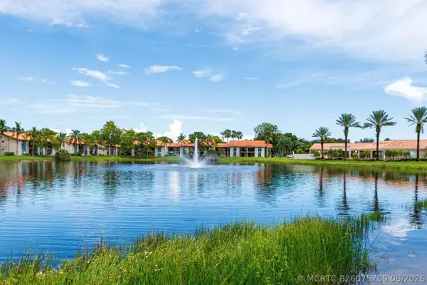 1524 Lake Crystal Drive #E, Royal Palm Beach, FL 33411