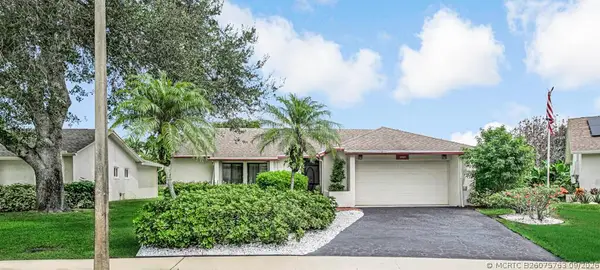 10301 Greenbriar Court, Boca Raton, FL 33498