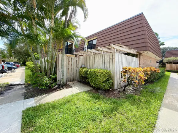 710 7th Lane, Palm Beach Gardens, FL 33418