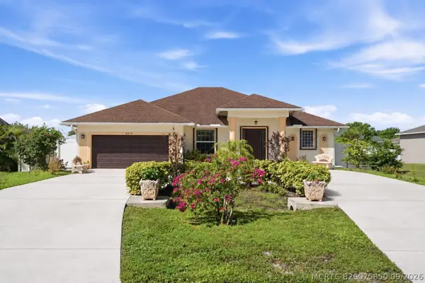 2272 SW Cameo Boulevard, Port St Lucie, FL 34953