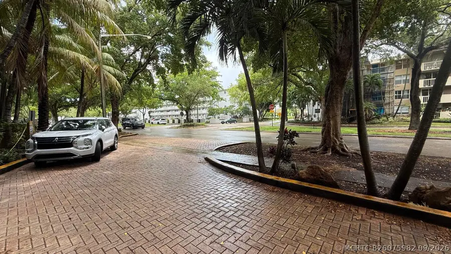 1805 E Sans Souci Boulevard #434, North Miami, FL 33181 - #2