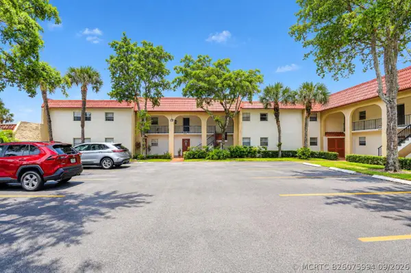 453 Lake Frances Drive, West Palm Beach, FL 33411