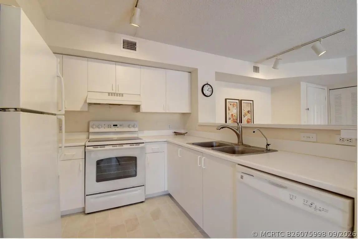 135 Yacht Club Way #207, Hypoluxo, FL 33462 - #1