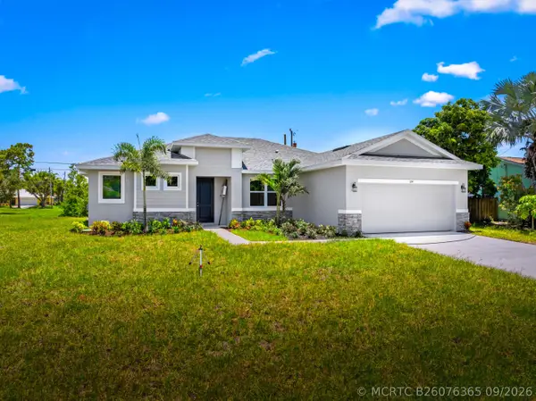 380 SW Kestor Drive, Port St Lucie, FL 34953