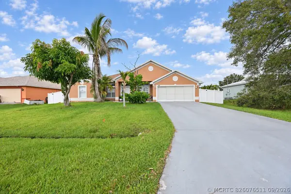 1392 SE Odonnell Lane, Port St Lucie, FL 34983
